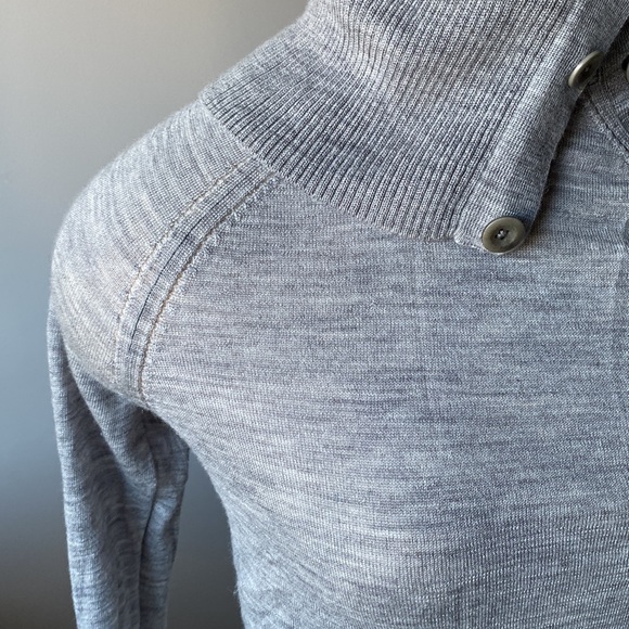 Gap 100% merino wool sweater size small - Picture 7 of 11